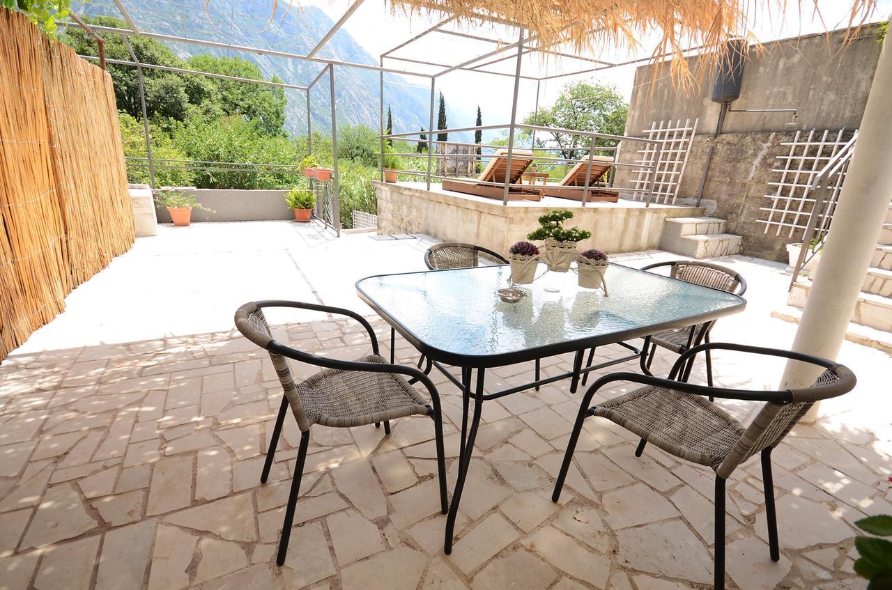 Stone House Dragutinovic Apartment Kotor Exterior photo